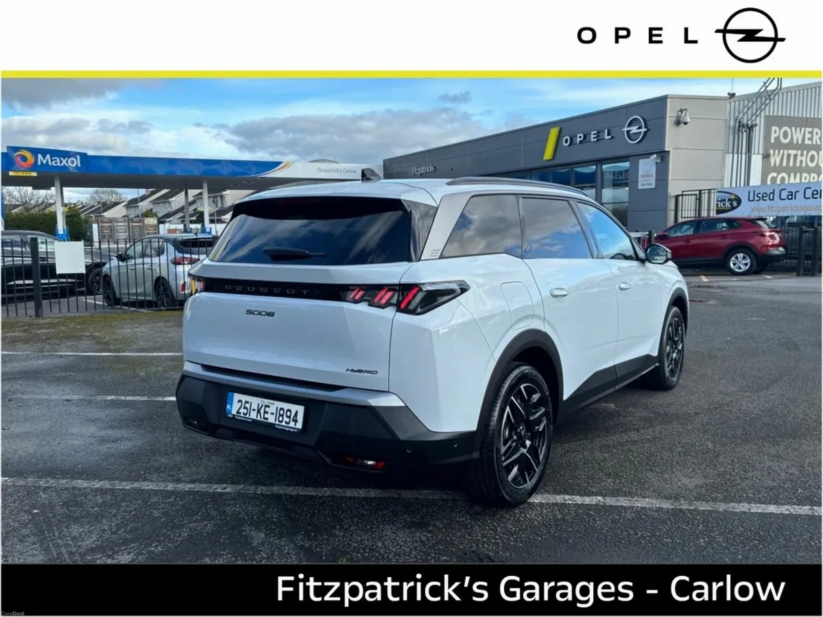 Peugeot 5008 1.2 MHEV 145bhp Allure 7Seats - Image 4