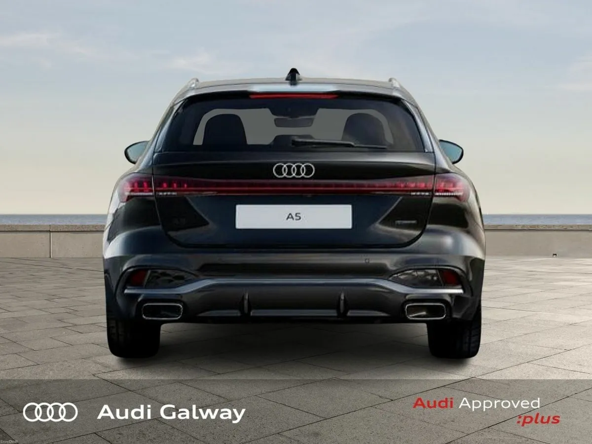 Audi A5 S-LINE E-HYBRID QYATTRO A/T - Image 3