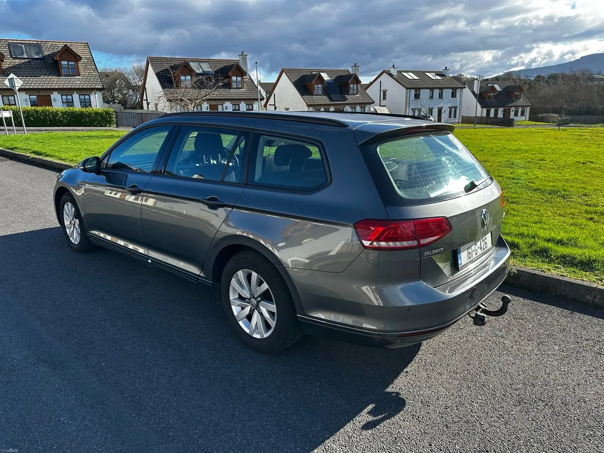 Volkswagen Passat Estate - Image 4