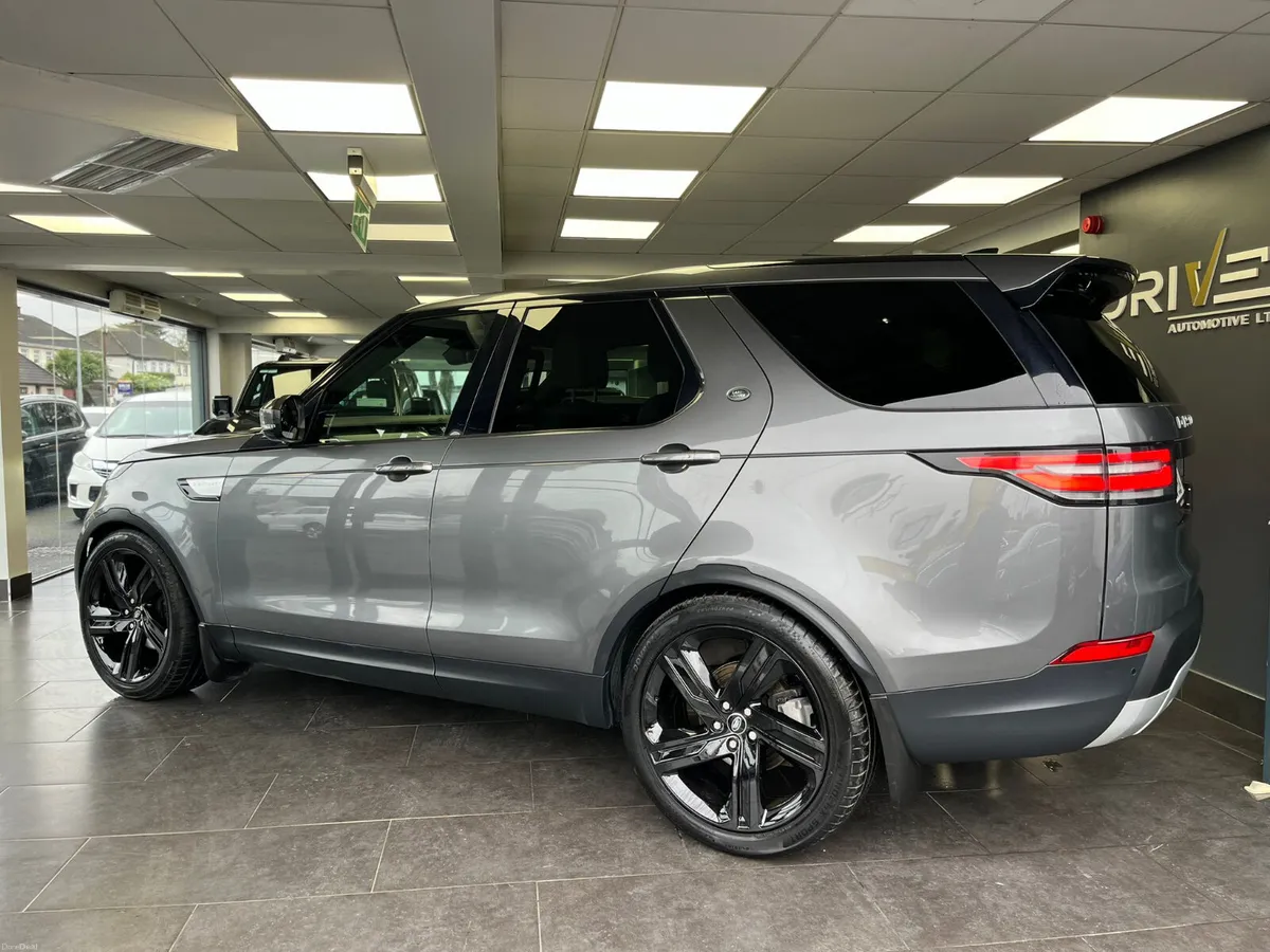 Land Rover Discovery  HSE 2018***2 Year Warranty * - Image 4