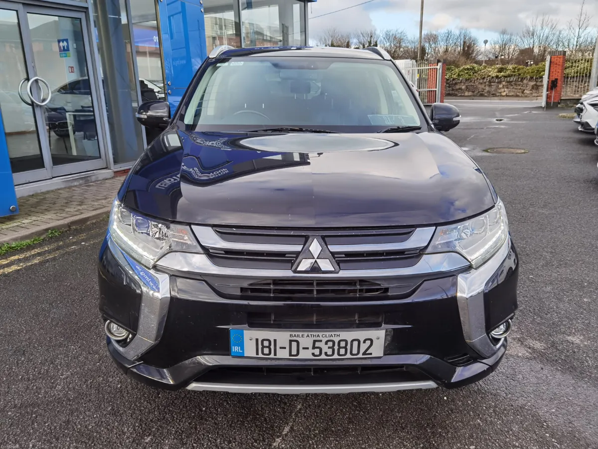 MITSUBISHI OUTLANDER 2.0 4H AUTOMATIC PHEV - Image 2