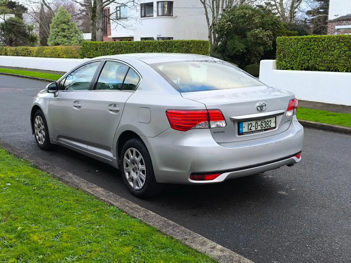 2012 TOYOTA AVENSIS 2.0 D4D 113km 1 OWNER - Image 2