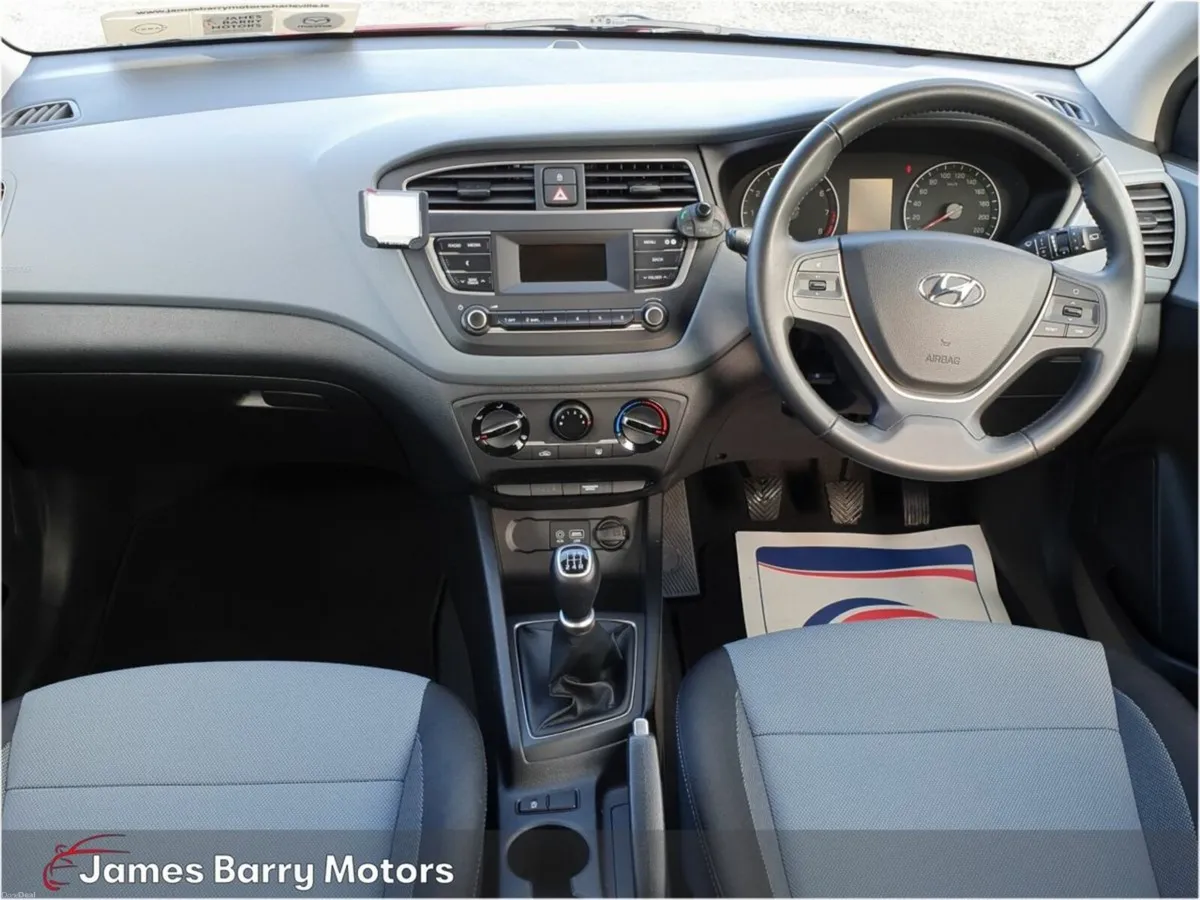 Hyundai i20 1.2 Classic // LOW MILEAGE - Image 3
