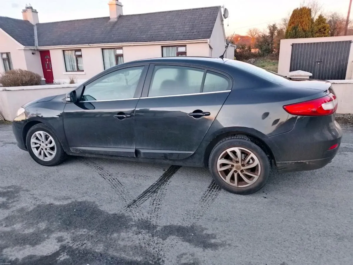 Renault fluenc 2015 automatic - Image 4