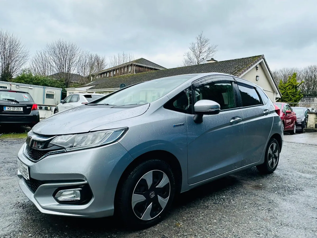 HONDA FIT 2020 24K MILES LEATHER  CRUISE CONTROL - Image 4