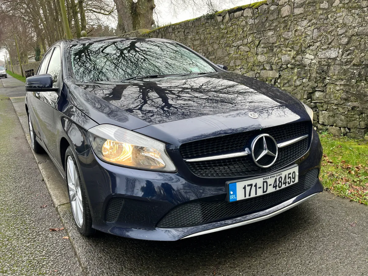 MERCEDES A200 D SPORT - Image 3