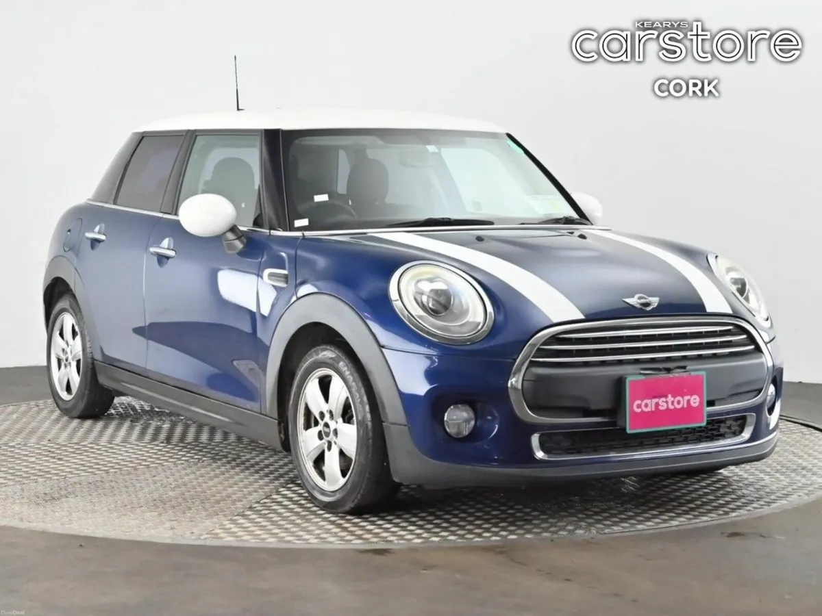 Mini Cooper Cooper 1.5 Auto - Image 1