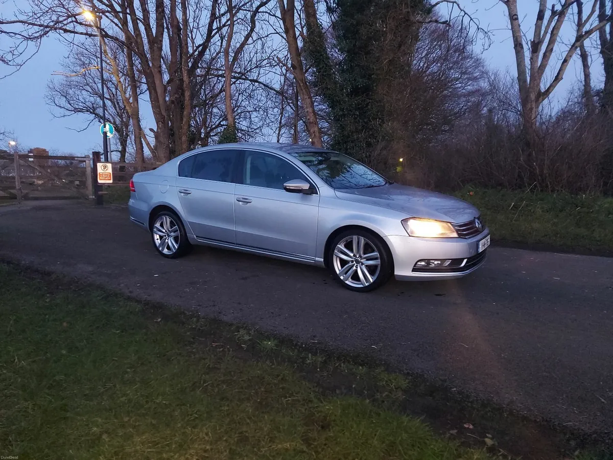 Volkswagen Passat 2011 - Image 1