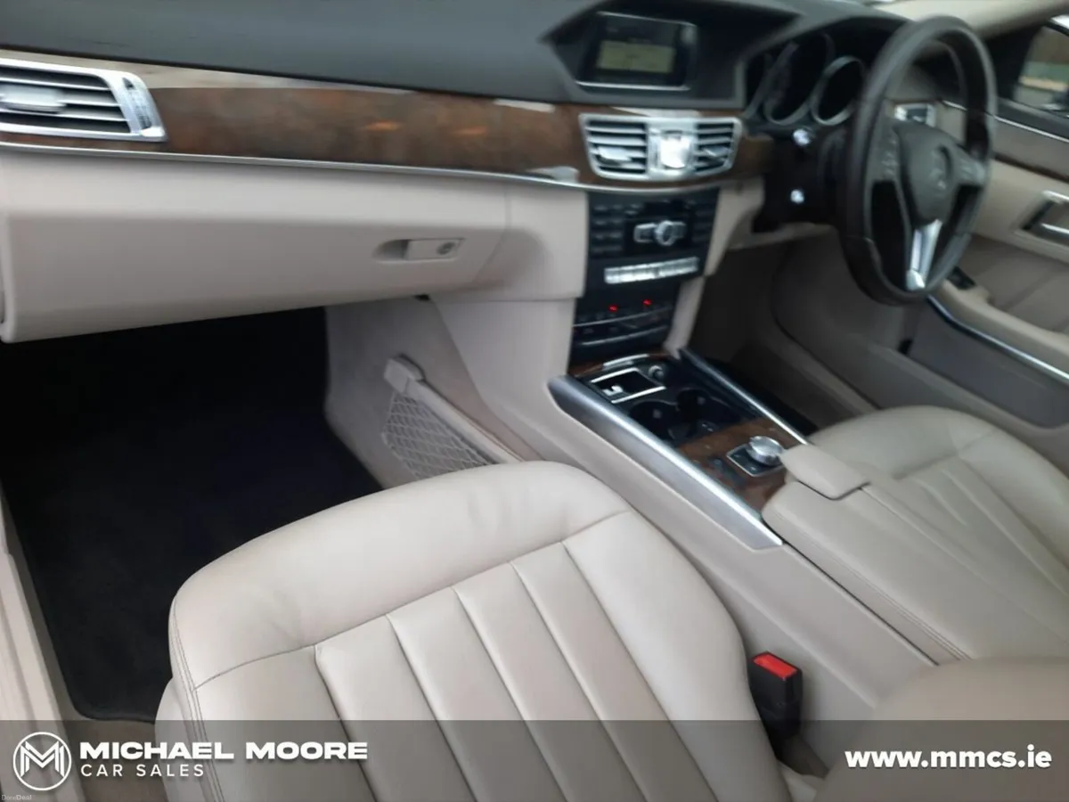 Mercedes-Benz E-Class E 200 BLUETEC AVANTGARDE A/T - Image 4