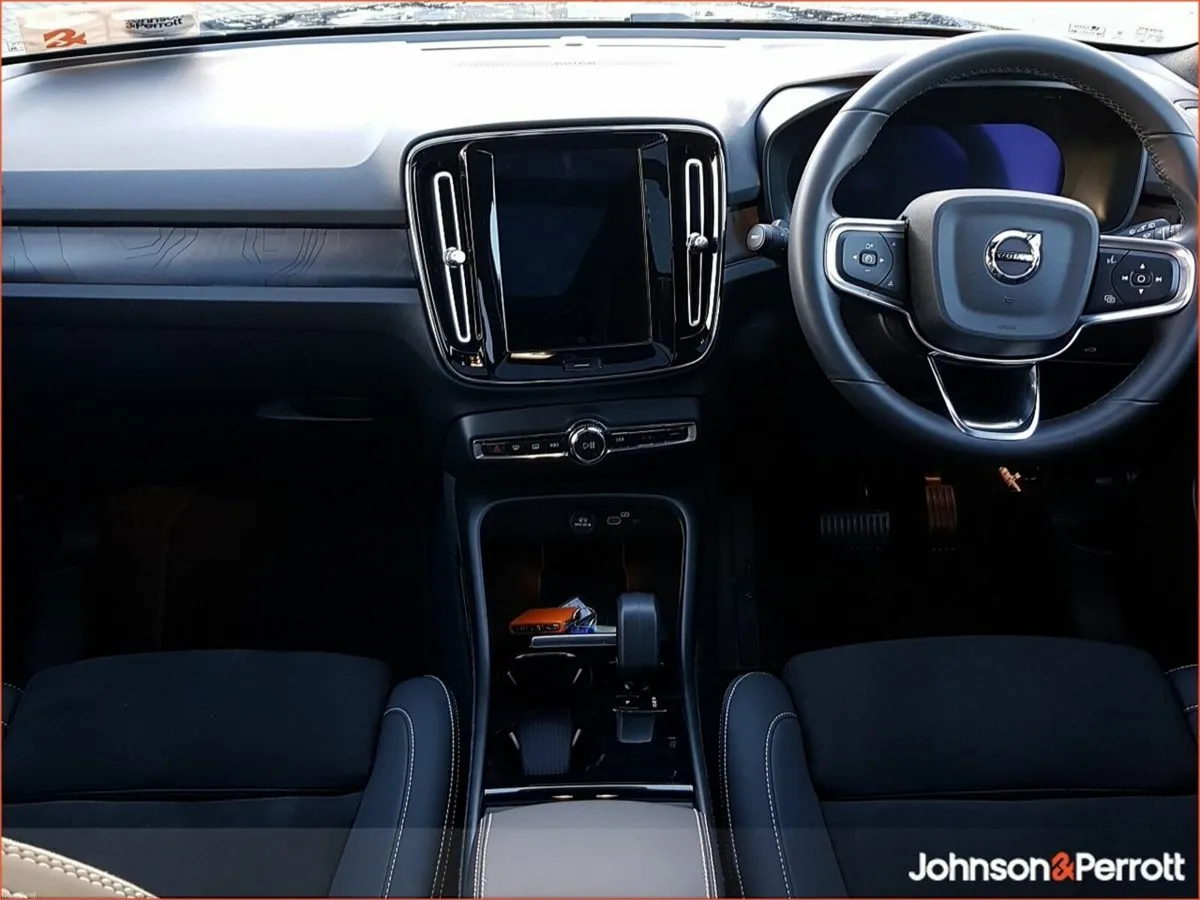 Volvo XC40 BEV 231hp Ultimate - Image 2
