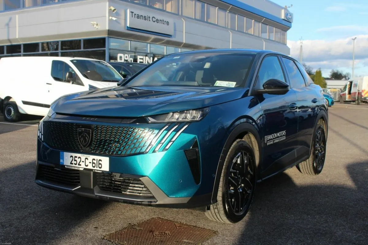 Peugeot 3008 1.2 MHEV 145bhp eDCS6 Allure - Image 5