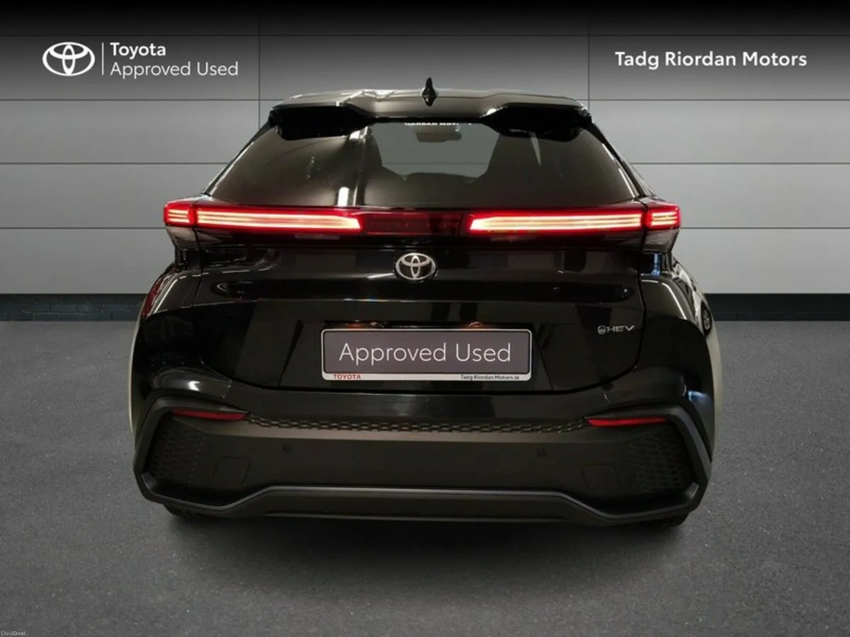 Toyota C-HR HYBRID SPORT - Image 4