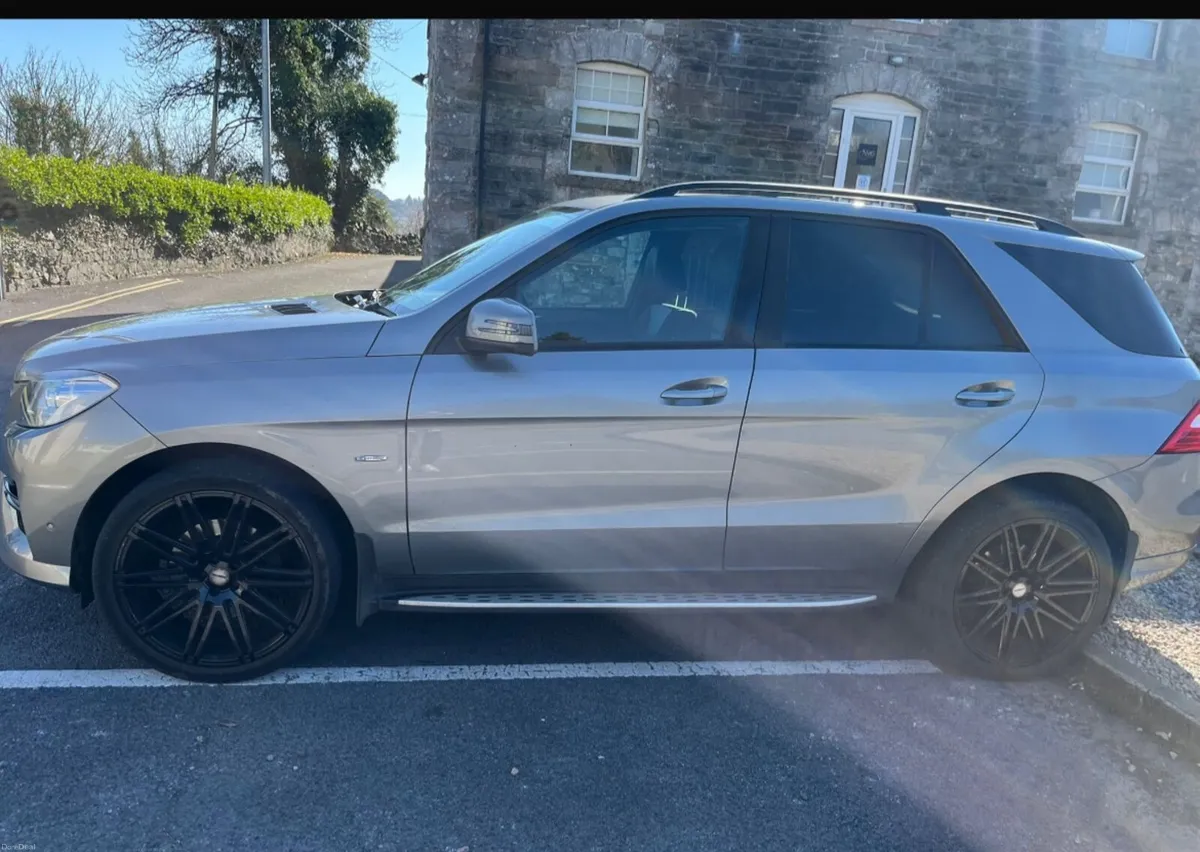 Mercedes-Benz M-Class 2012 - Image 3