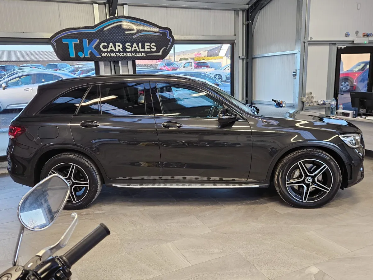 211 MERCEDES BENZ GLC 220 4MATIC - Image 2