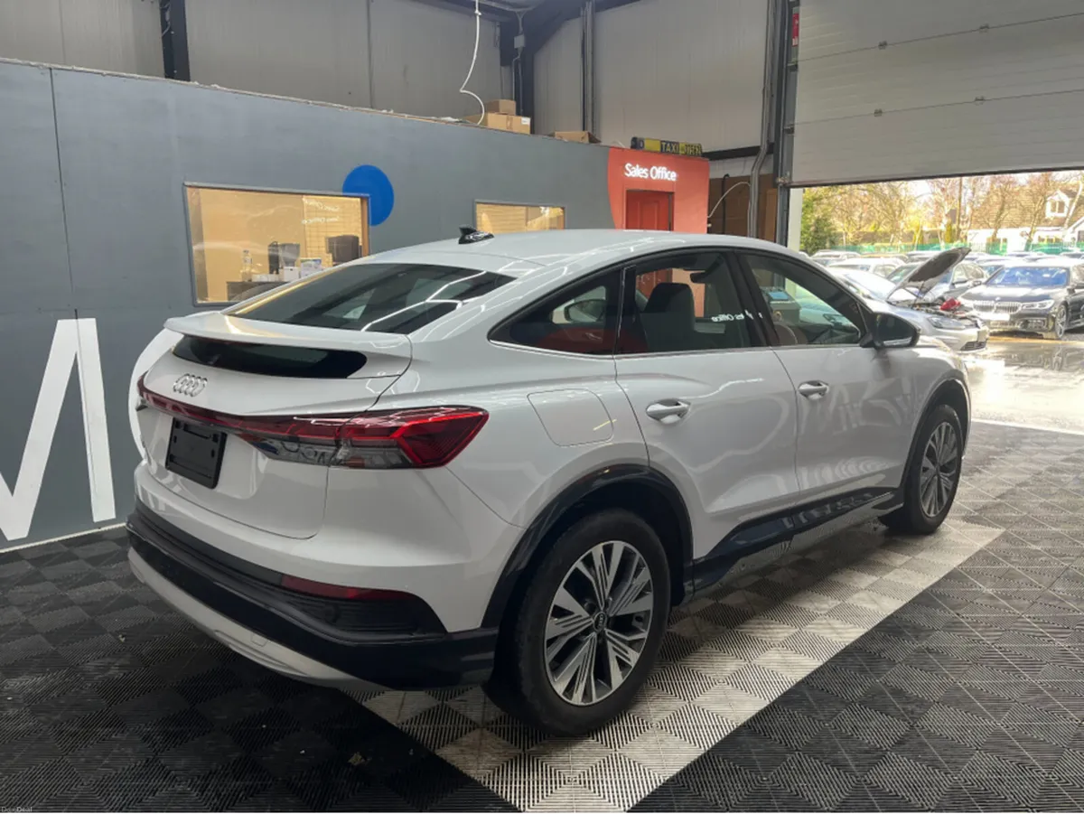 Audi Q4 e-tron 2024 AUDI Q4 E-TRON SPORTBACK ELECT - Image 2