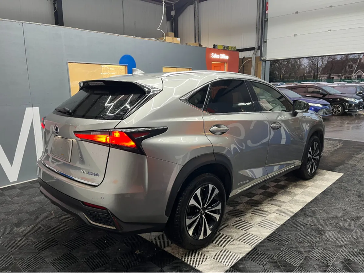 Lexus NX 2019 LEXUX NX300H F SPORT 2.5 AUTOMATIC / - Image 2
