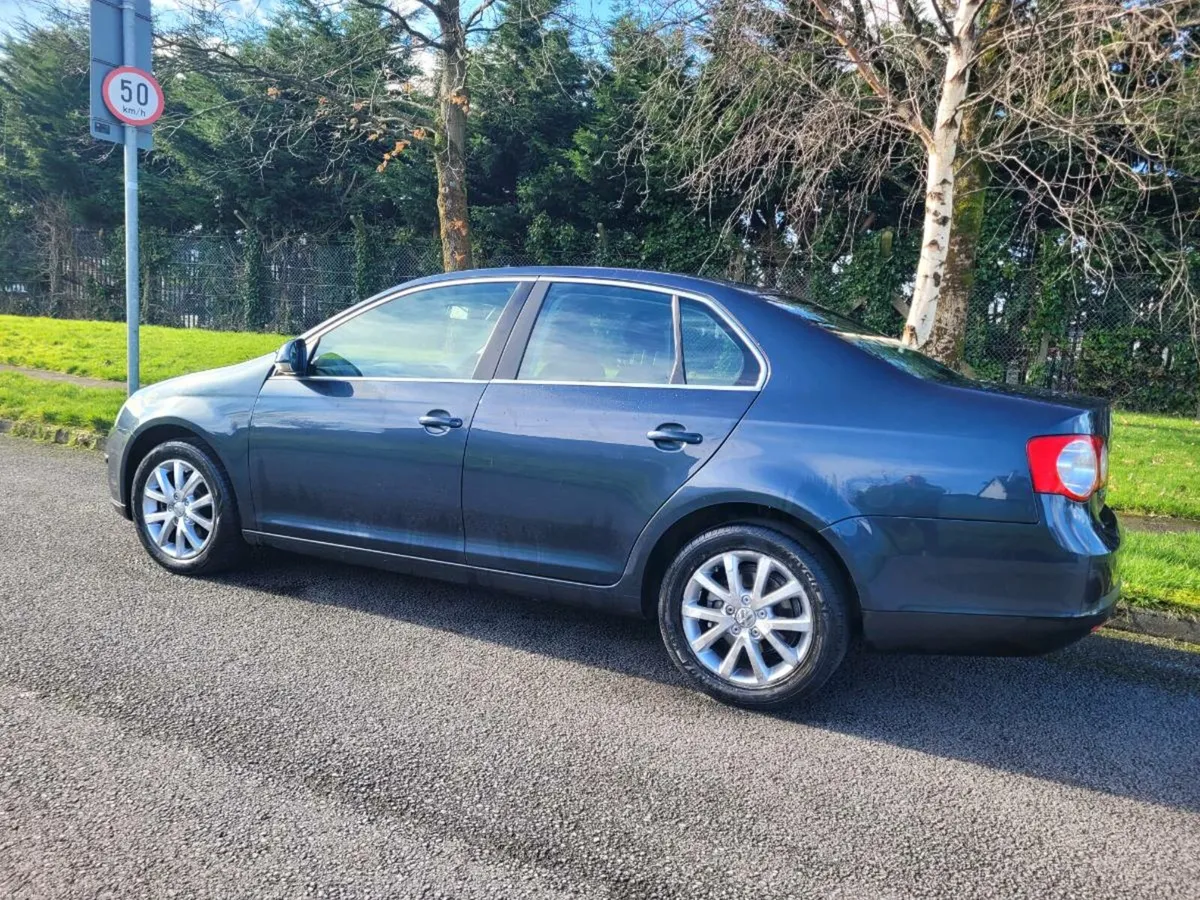 CLEAN 2010 VW JETTA.1.6 TDI. - Image 2