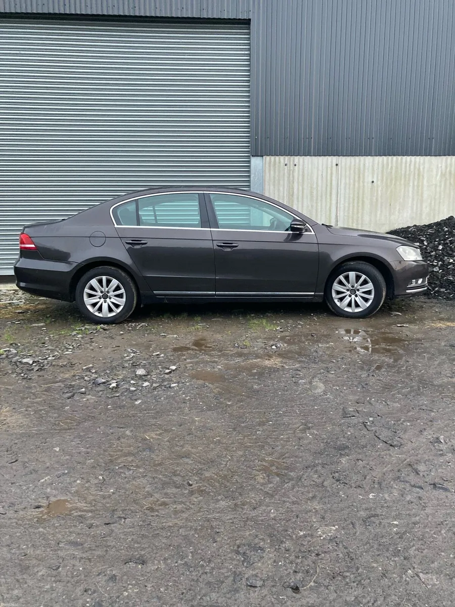 2011 Volkswagen Passat 1.6 TDi - Image 1