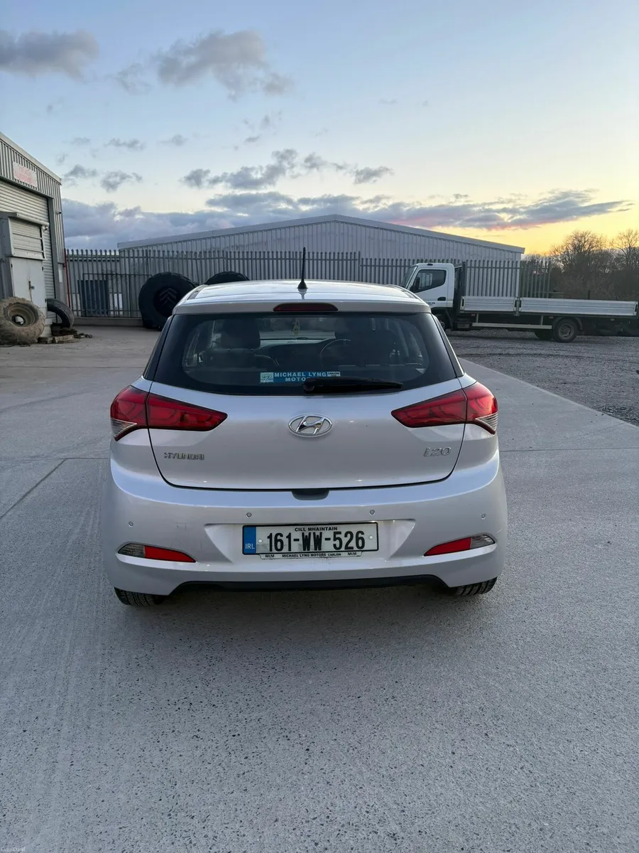 Hyundai i20 new15 month nct - Image 2