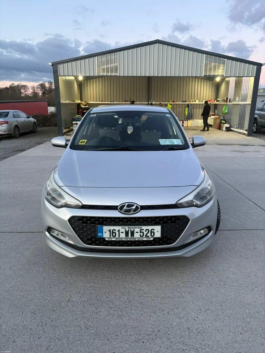 Hyundai i20 new15 month nct - Image 3