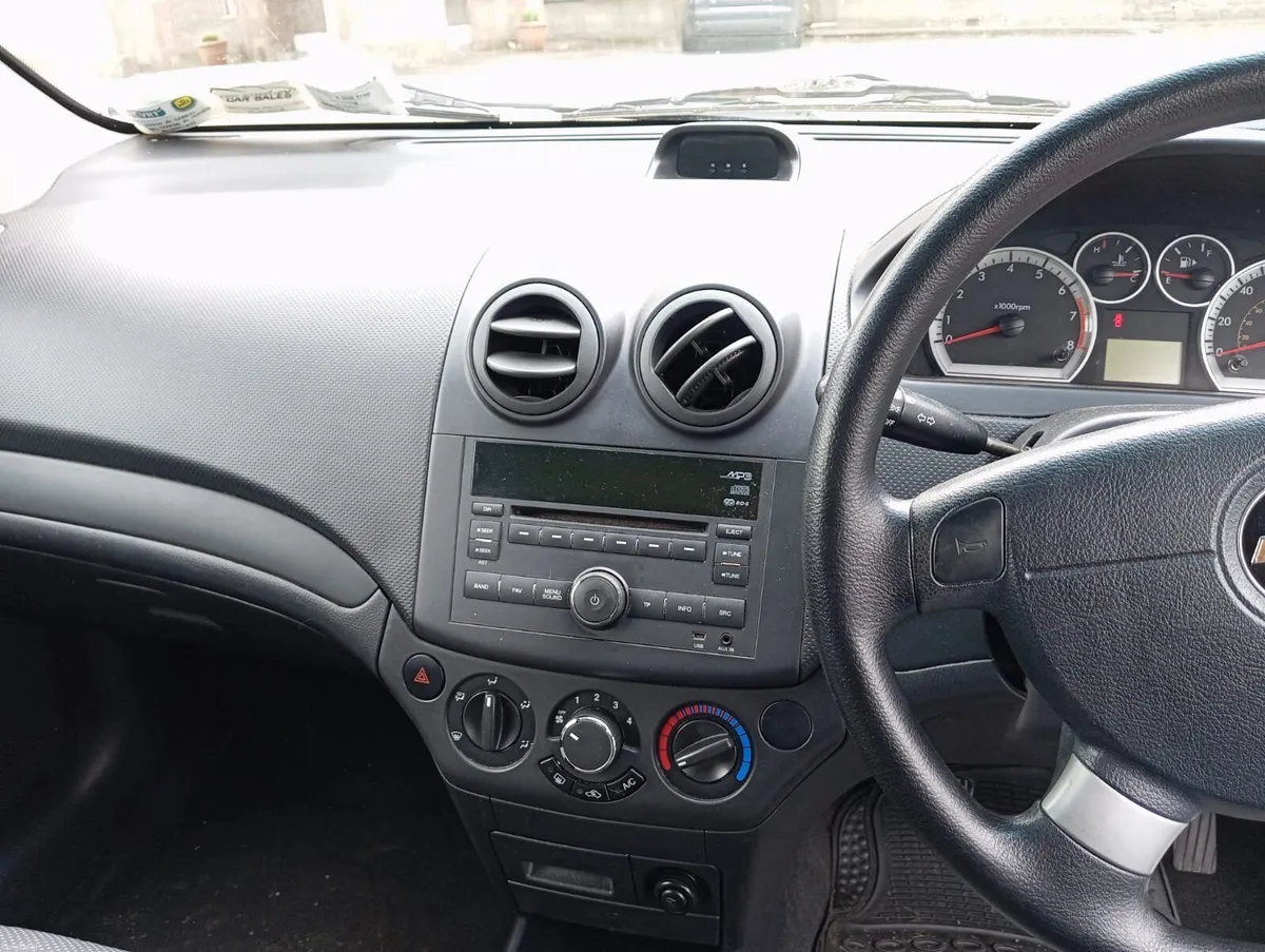 Chevrolet Aveo 2011 - Image 3