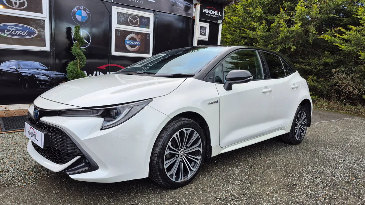 Toyota Corolla Luna Sport 2019 Immaculate - Image 2