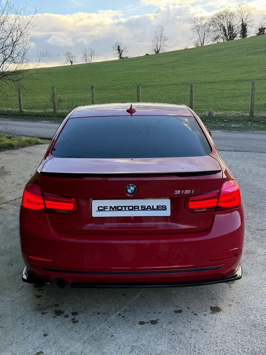 2018 BMW 318i SPORT - Image 3