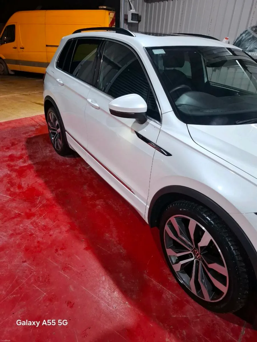 Volkswagen Tiguan Rline 2.0TDI 150BHP AUTO - Image 3
