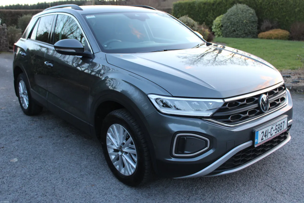 2024 VW T-ROC LIFE 2.0TDI - Image 3