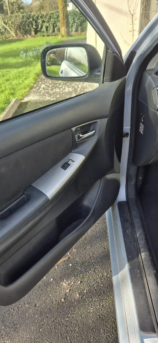 Toyota Corolla 2006 - Image 3