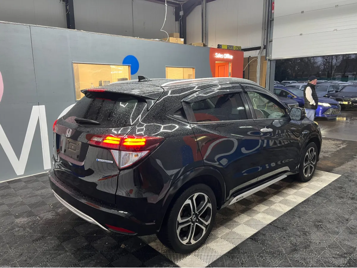 Honda Vezel €14950 2014 HONDA VEZEL HYBRID Z 1.5 A - Image 2