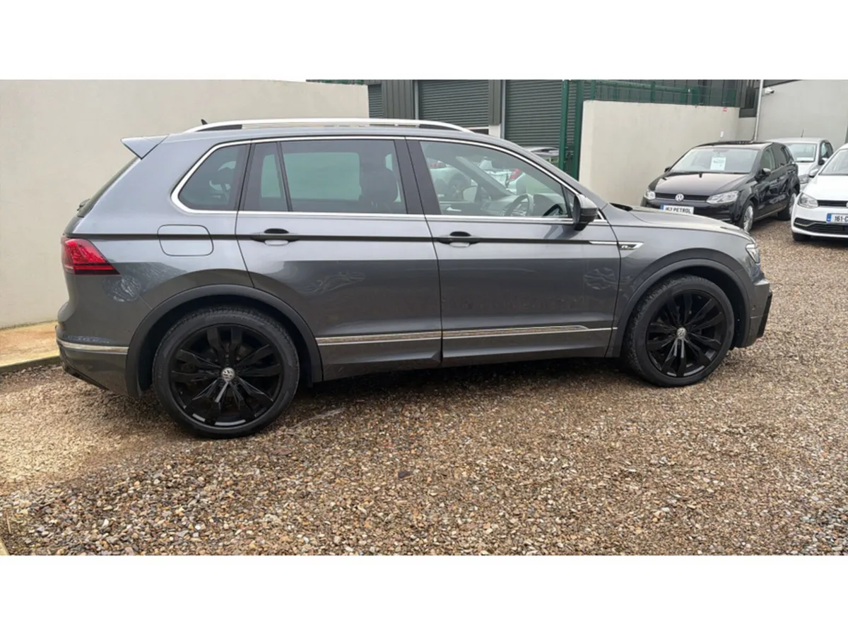 Volkswagen Tiguan R-LINE TECH TDI S- DSG - Image 4