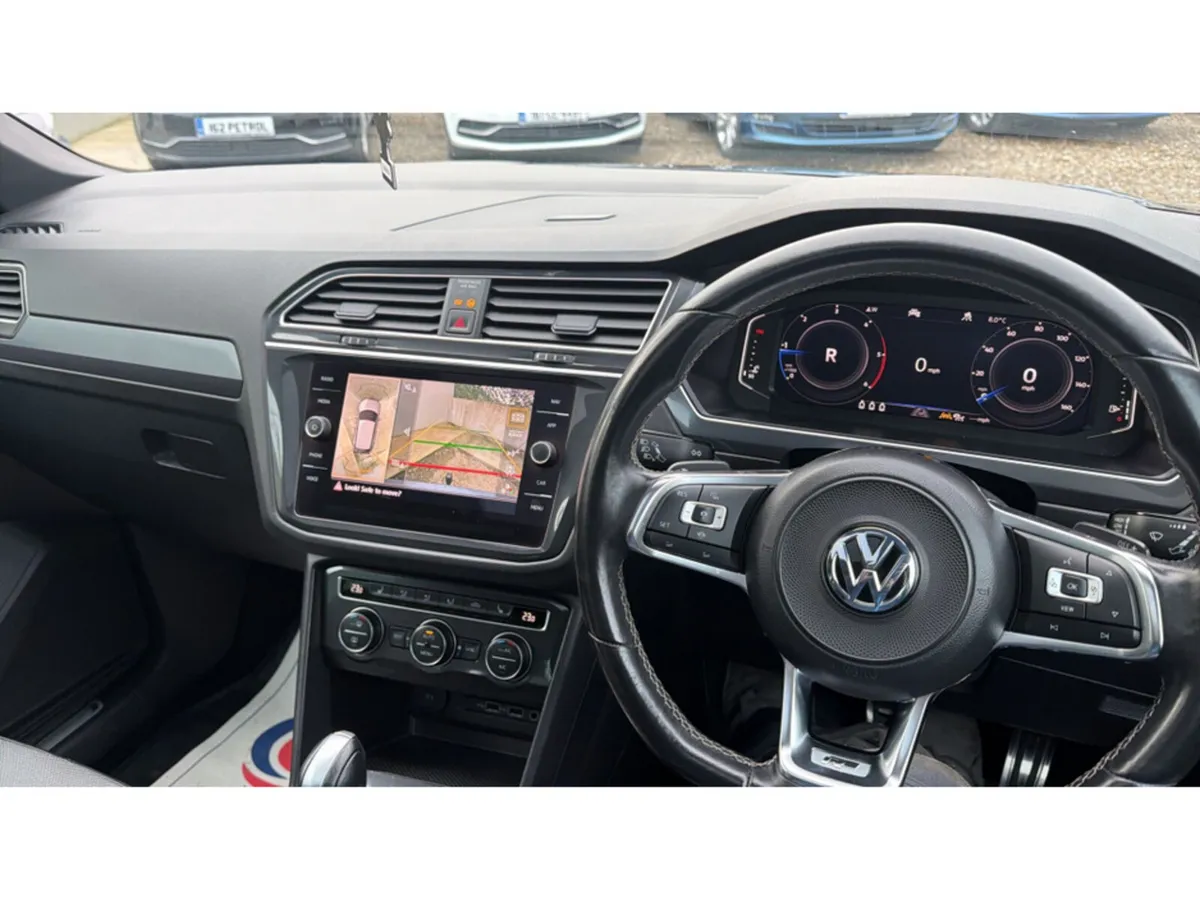 Volkswagen Tiguan R-LINE TECH TDI S- DSG - Image 6