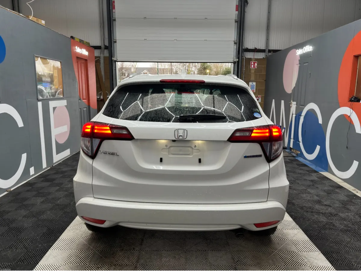 Honda Vezel €15950 2016 HONDA VEZEL HYBRID Z 1.5 A - Image 3