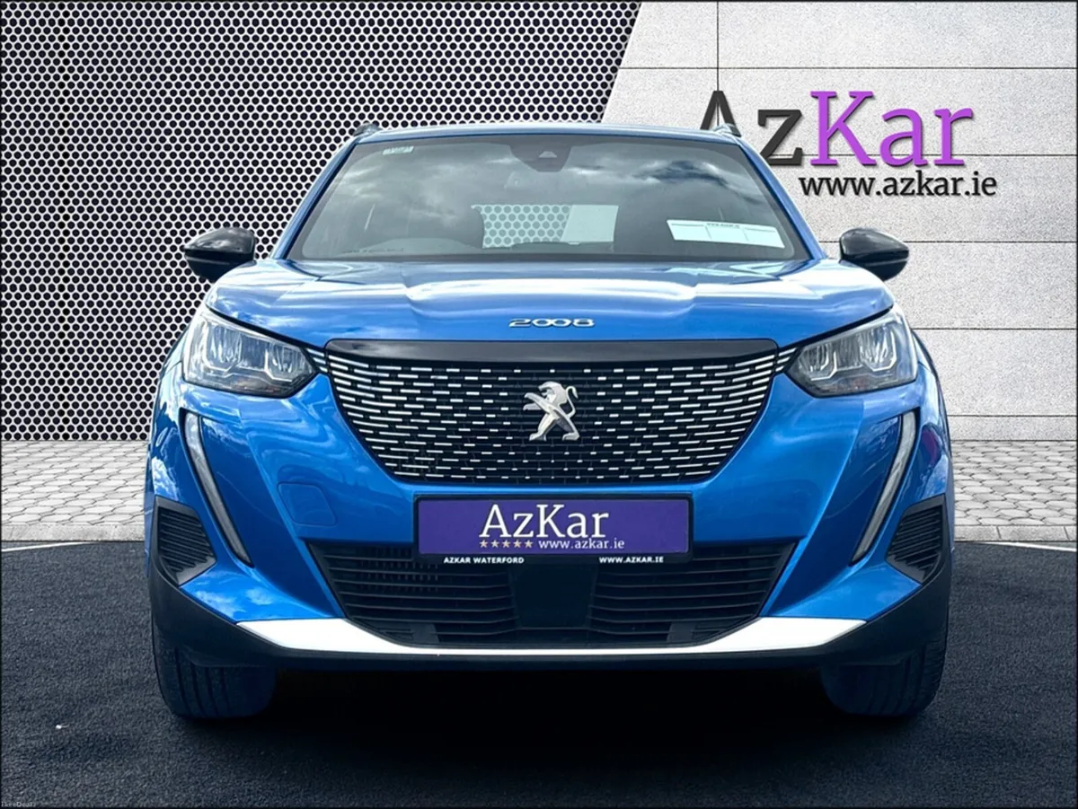 Peugeot 2008 2023 ALLURE PREMIUM +PLUS 1.2 €112 P/ - Image 2