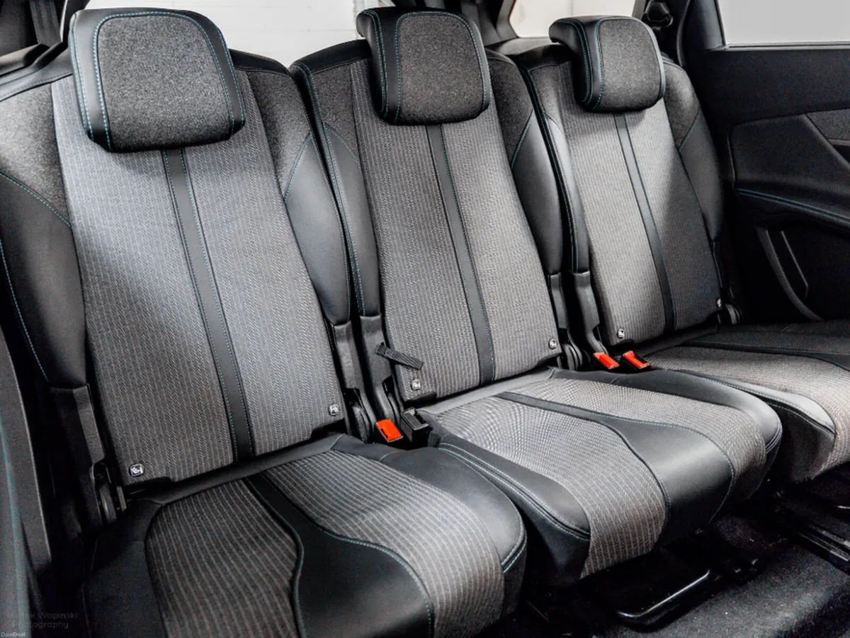 Peugeot 5008 Allure 1.5 Diesel Auto 130HP - 7 Seat - Image 4