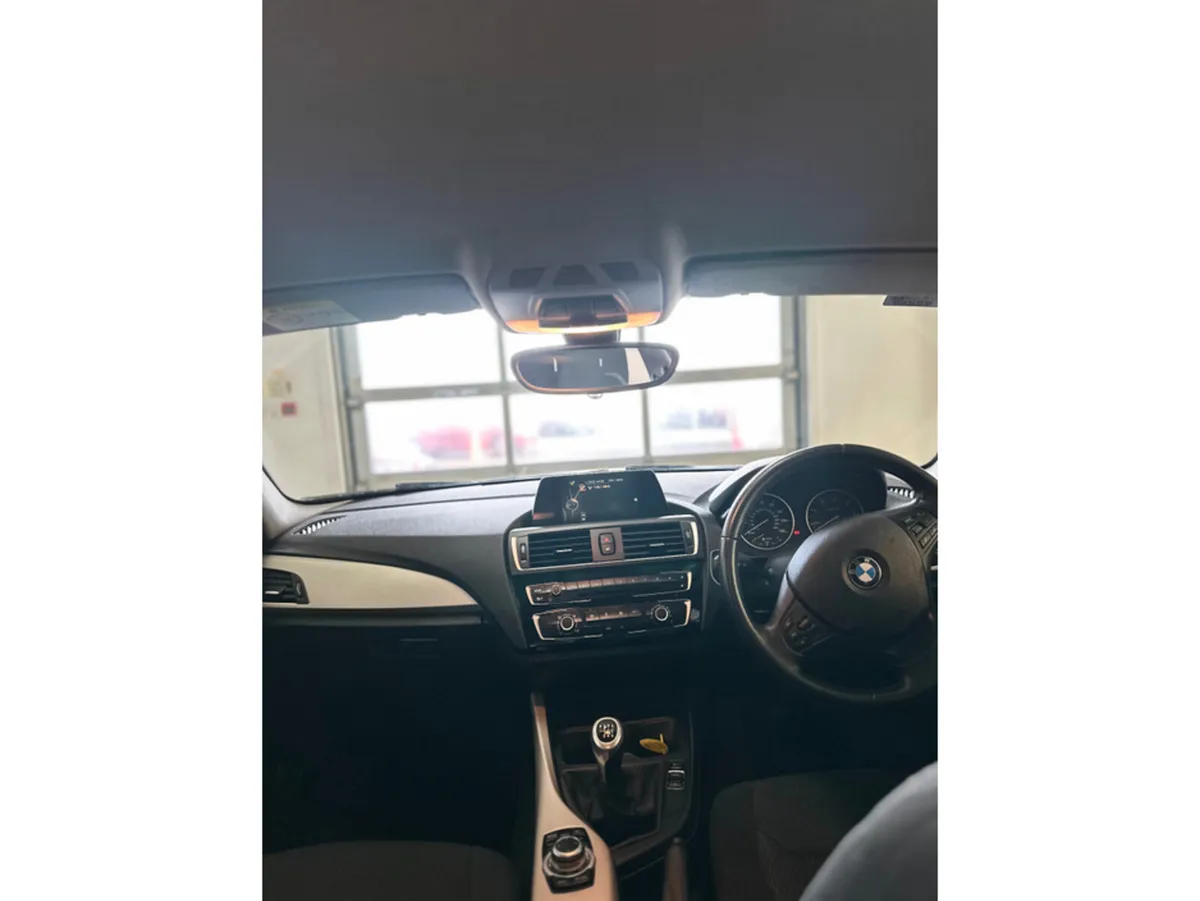 BMW 1-Series D EFFICIENCY DYNAMICS PLUS 5DR - Image 4