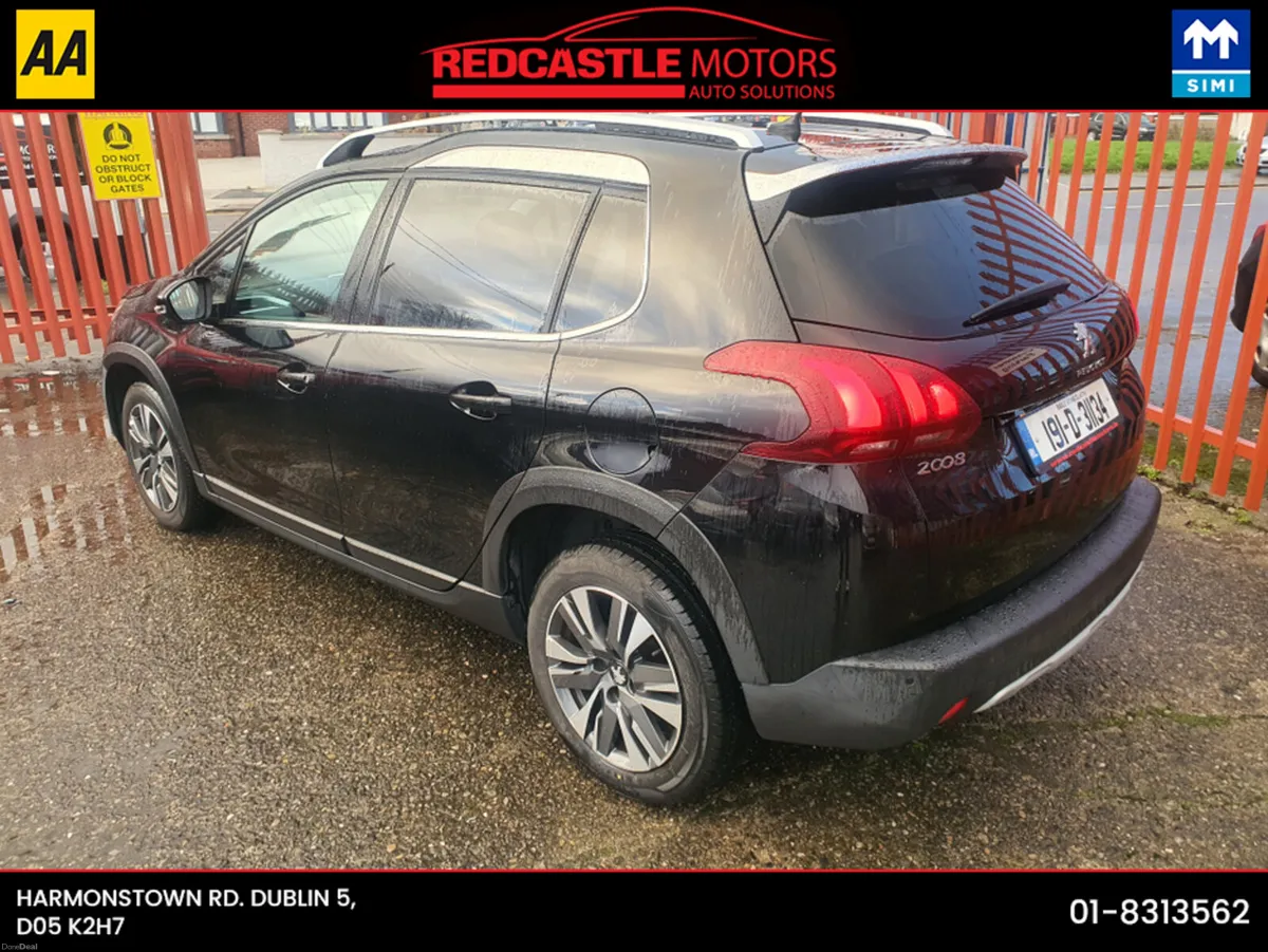 Peugeot 2008 ALLURE 1.2 *AUTO* (NCT 03/27) - Image 3