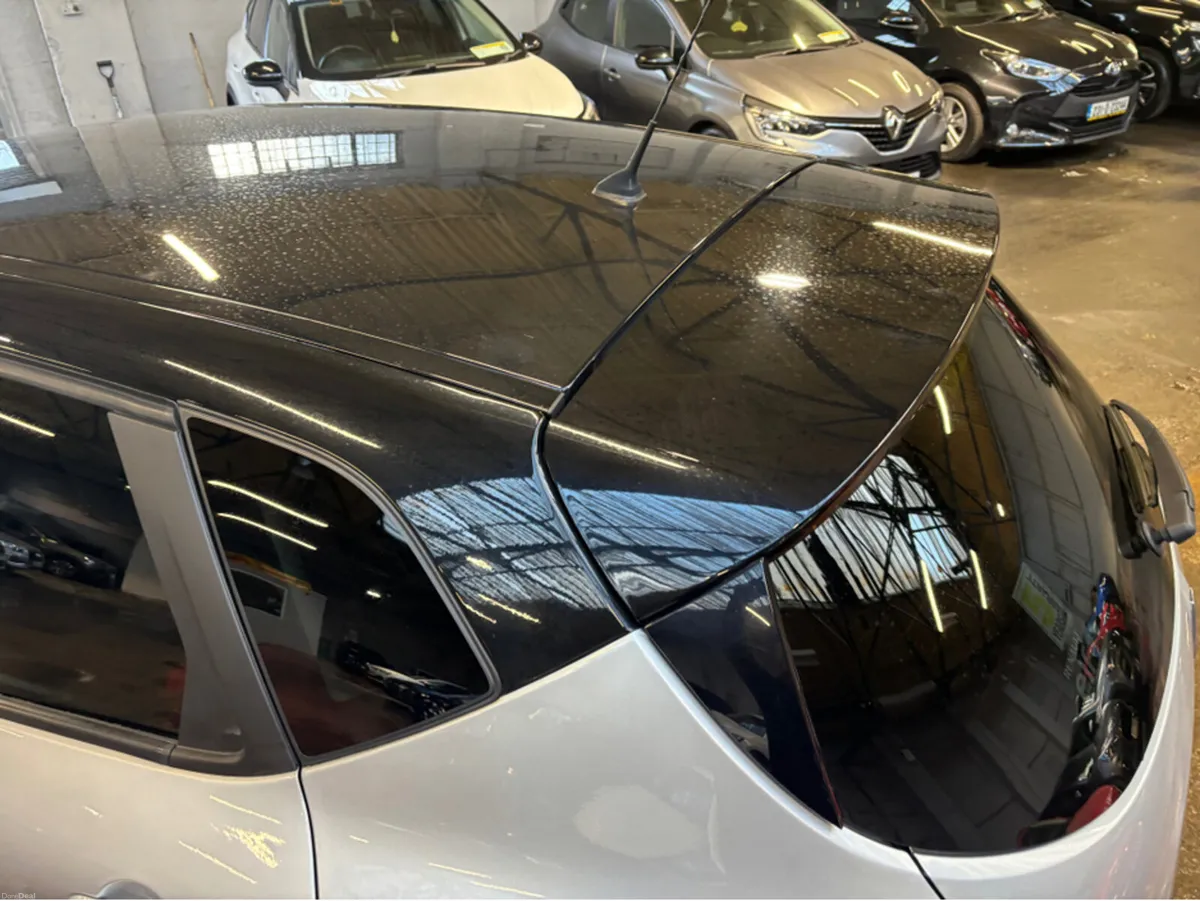 Renault Captur ICONIC TCE 90 MY19 EVAP - Image 4