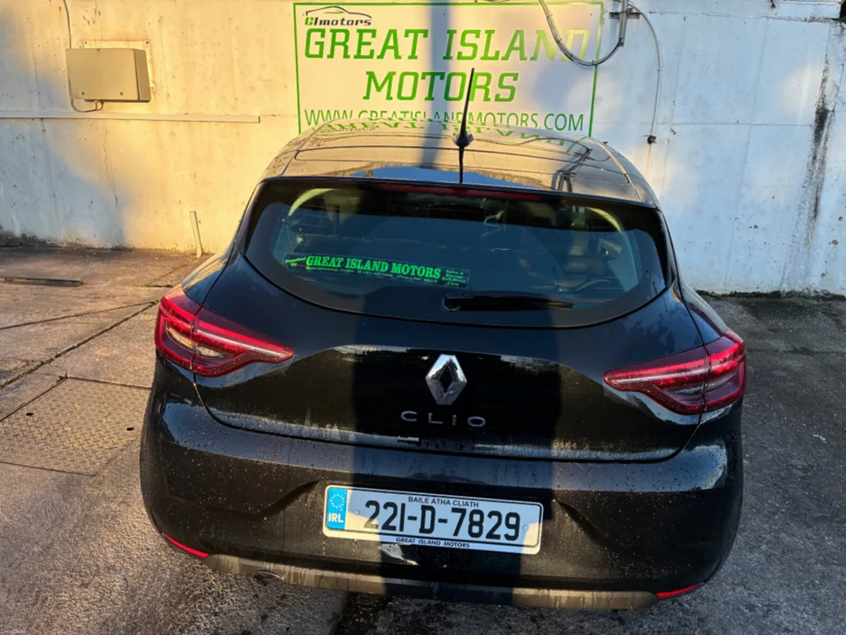 Renault Clio DYNAMIQUE TCE 90 MY21.5 5 5DR - Image 2