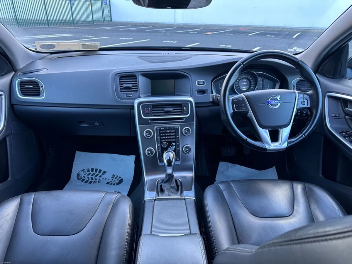 Volvo V60 D2 SE AUTO, NEW NCT, SERVICE, SERVICE HI - Image 3