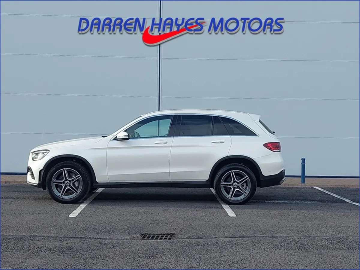 Mercedes-Benz GLC 300 AMG LINE DE 4MATIC - Image 4