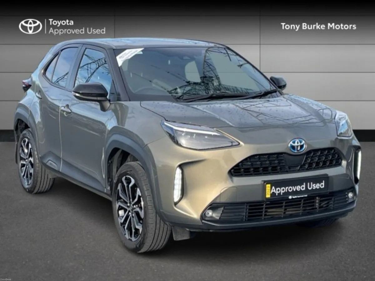 Toyota Yaris Cross LunaSport - BiTone - 1.5 Hybrid - Image 1