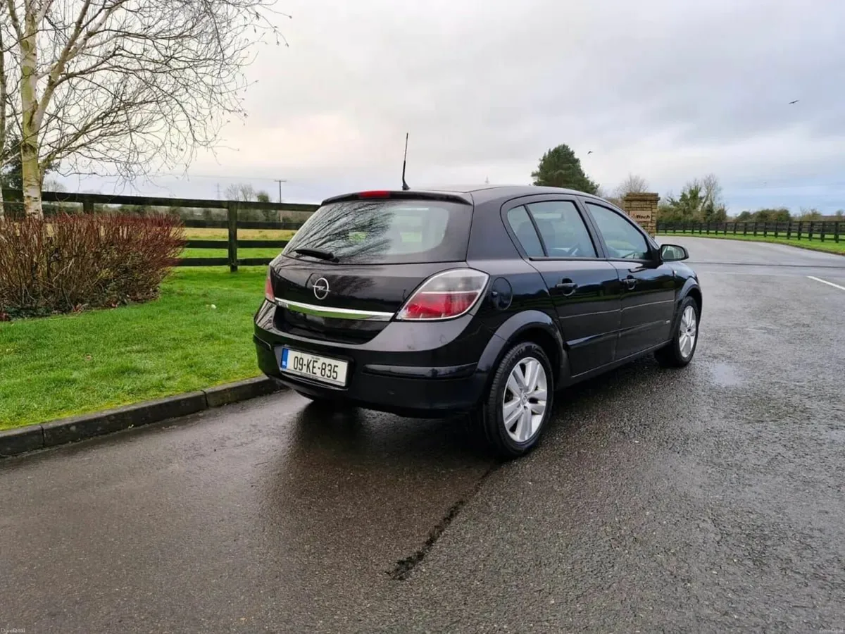Opel Astra (NCT TESTED AND TAXED)!!! - Image 3