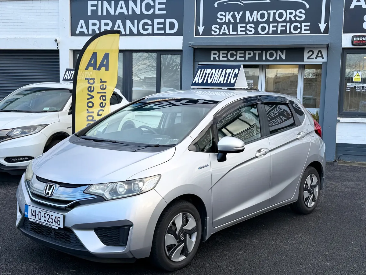 2014 Honda Fit  1.5 Hybrid Automatic,52K Miles - Image 3