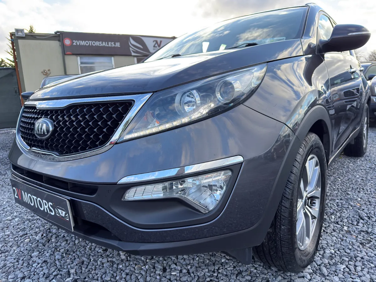 Kia Sportage 1.7CRDI PLATINUM 5DR LEATHER SEATS - Image 1