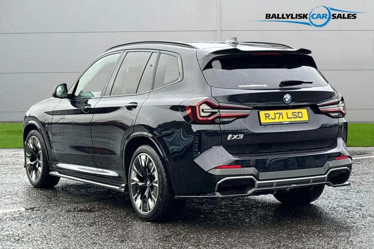 BMW iX3 80kWh M Sport Pro Electric Auto (286 ps) i - Image 2