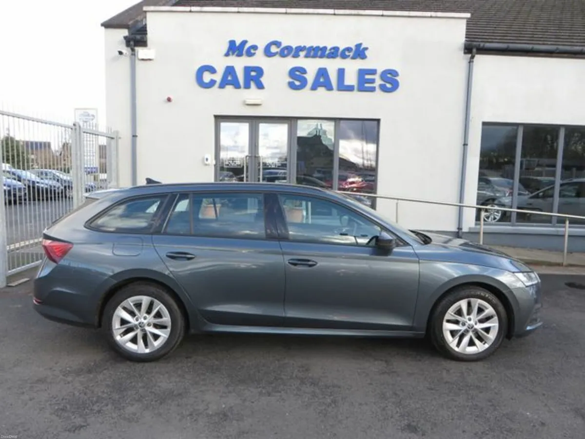 Skoda Octavia AMB 2.0tdi 115HP 4DR - Image 2