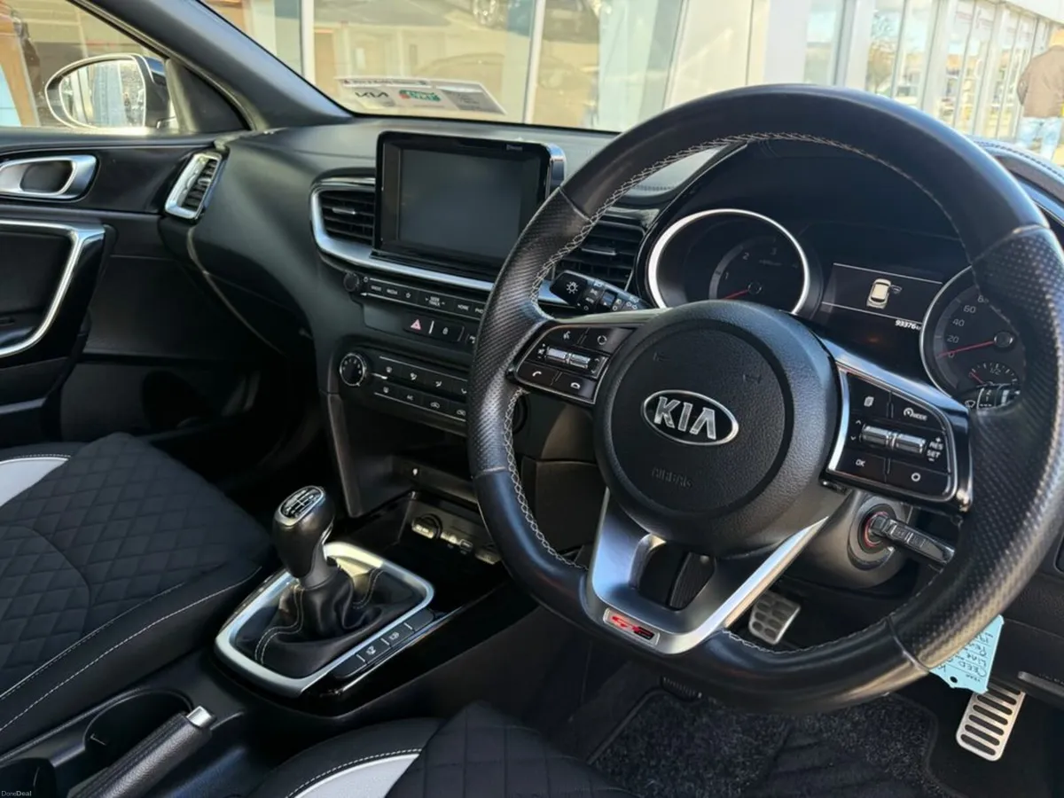 Kia Ceed 1.6 GT Line 5DR - Image 2