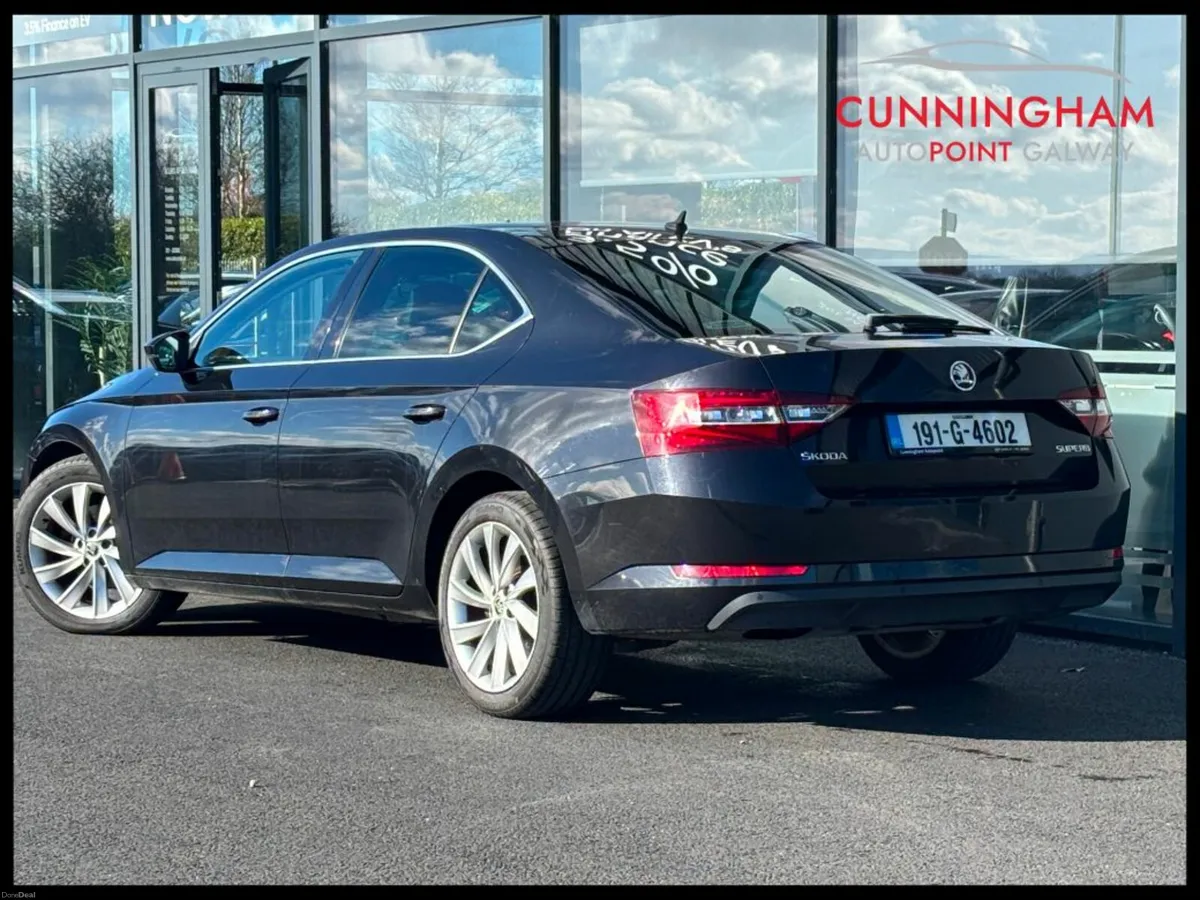Skoda Superb 2.0TDi SE-L Estate DSG Auto - Image 2